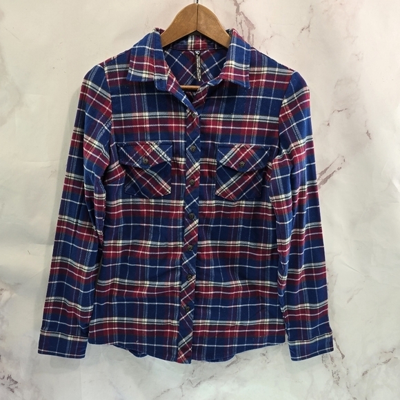 Kuhl Shirt Women Small Red Blue Button Up Plaid Long Sleeve Alina Flannel Collar - Picture 1 of 14